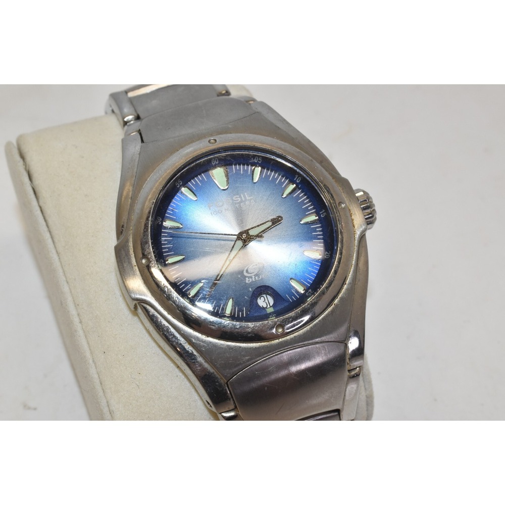 Fossil Men's Blue Analog Wrist Watch Model AM-3709 Silver Toned Water Resistant